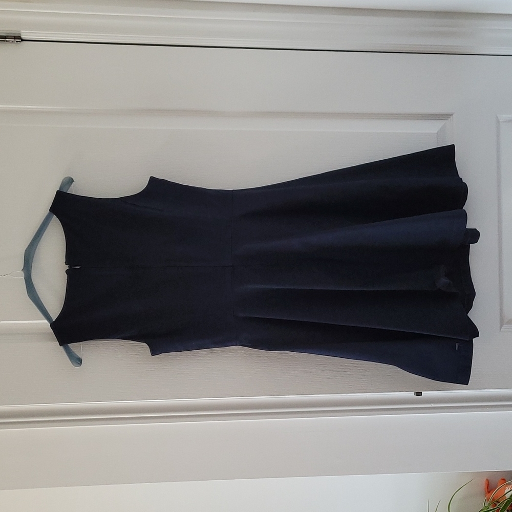 Dress - Picture 2 of 5